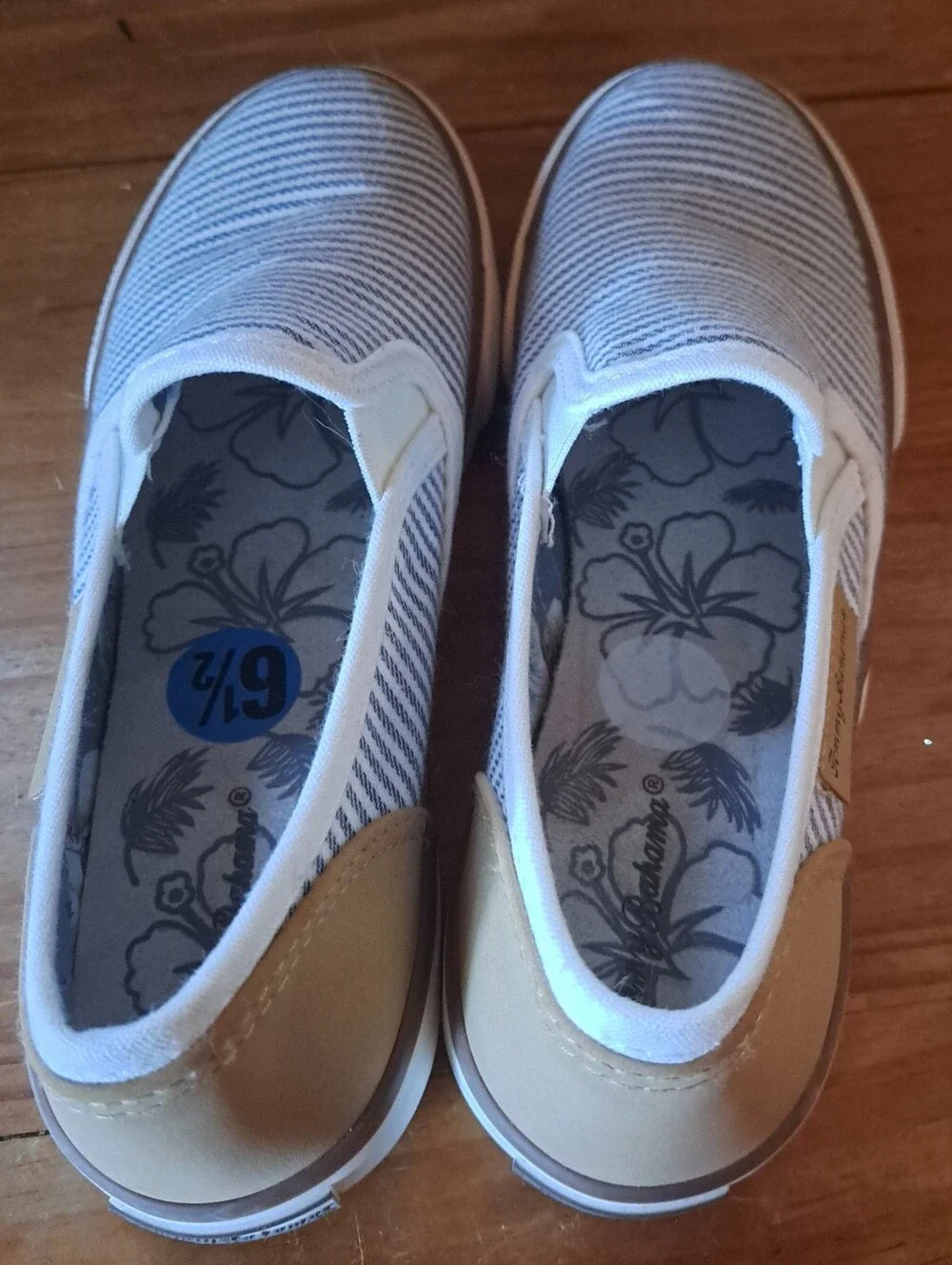 Tommy Bahama Womens Pinstriped Slip-On Shoes Size 6.5 Nautical Gray White Canvas